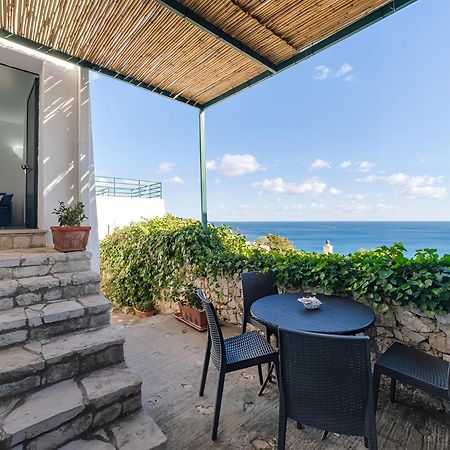 דירות Castro  Residenza La Cicala מראה חיצוני תמונה