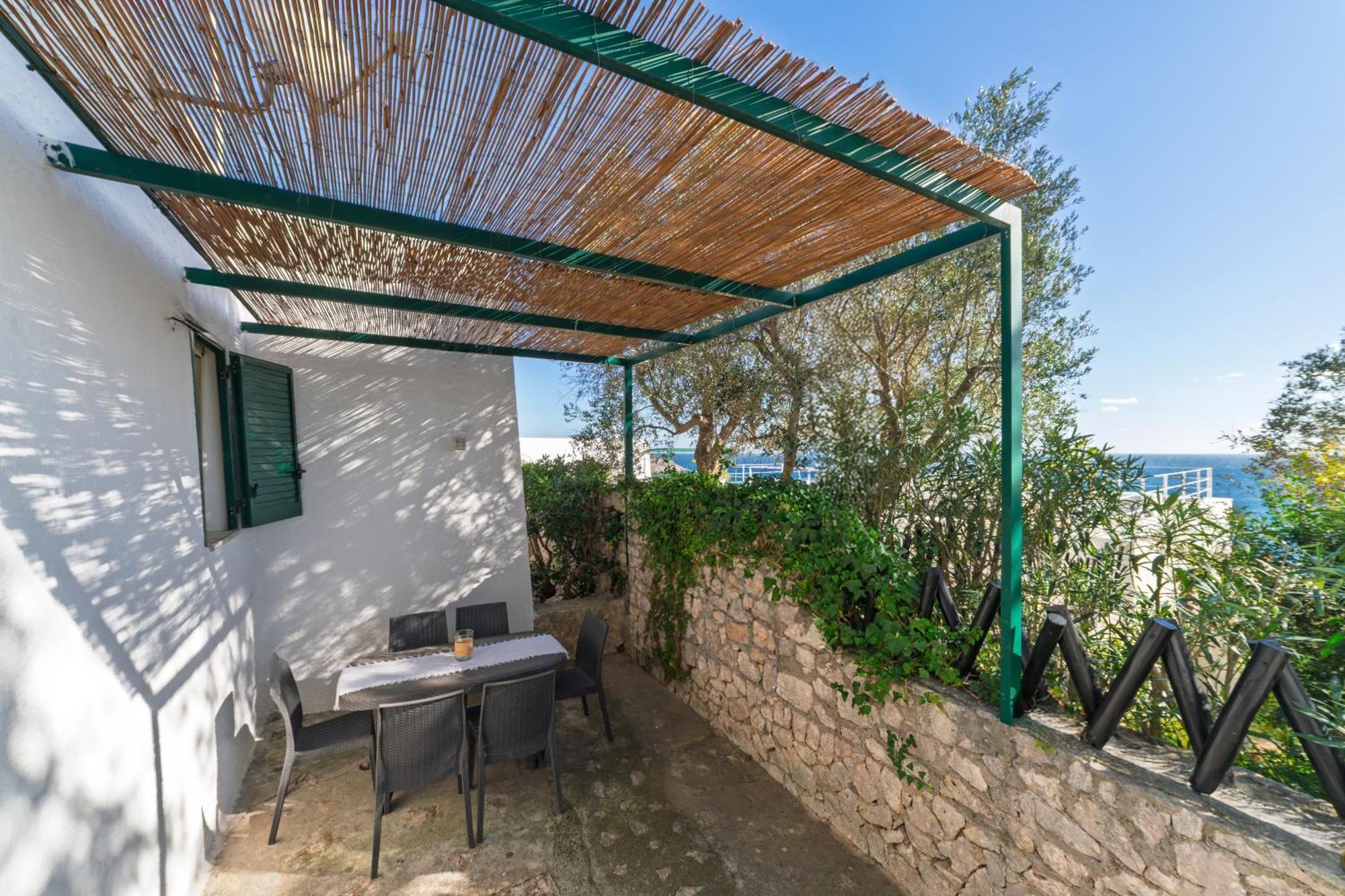 דירות Castro  Residenza La Cicala מראה חיצוני תמונה