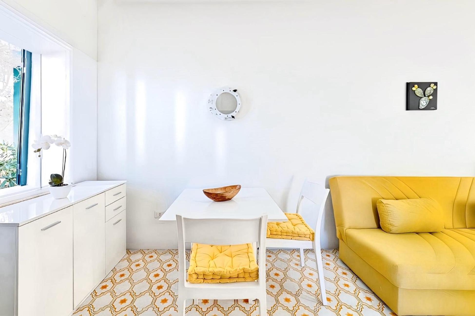 דירות Castro  Residenza La Cicala מראה חיצוני תמונה